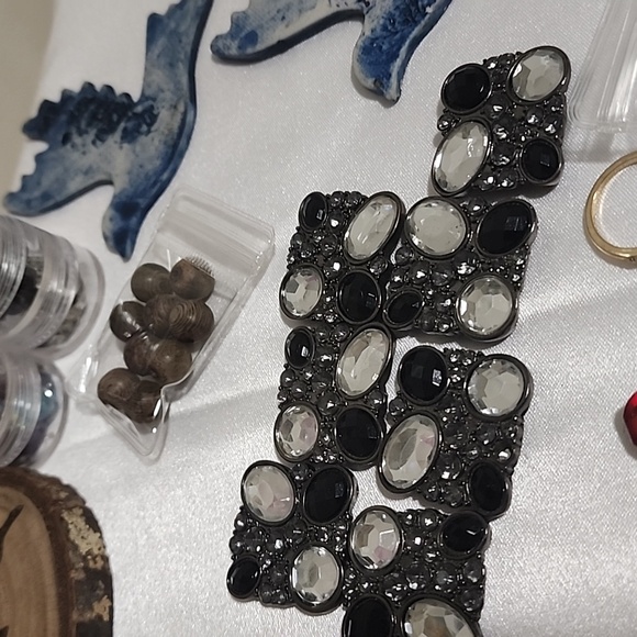 Crafters Fun Lot - Picture 9 of 12